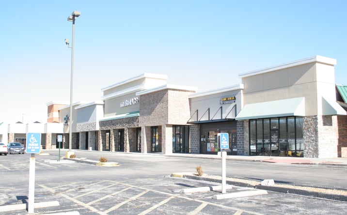 Pictures of Retail, Office property located at 2550 S Campbell Ave, Springfield, MO 65807 for lease - image #1