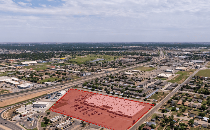Pictures of Retail, Office property located at 2002 W Loop 289 Acc Rd, Lubbock, TX 79407 for lease - image #1