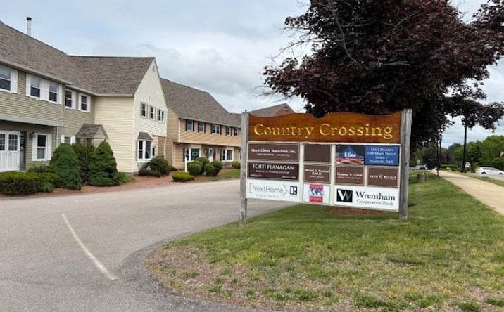 Pictures of Office, Restaurant property located at 144-148 Main St, Norfolk, MA 02056 for lease - image #1