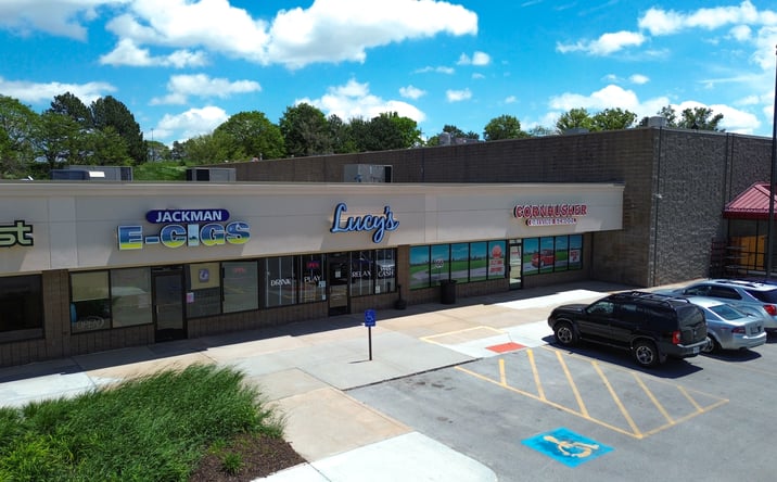 Pictures of Retail property located at 3105 N 108th St, Omaha, NE 68164 for lease - image #1