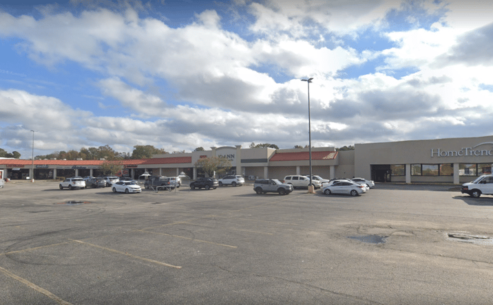 Pictures of Retail property located at 506 Sutter's Creek Blvd, Rocky Mount, NC 27804 for lease - image #1