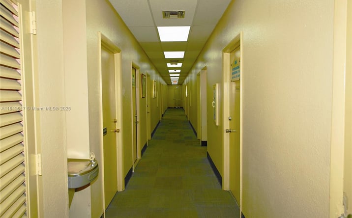 Pictures of Office property located at 8500 SW 40th St, Miami, FL 33155 for lease - image #1