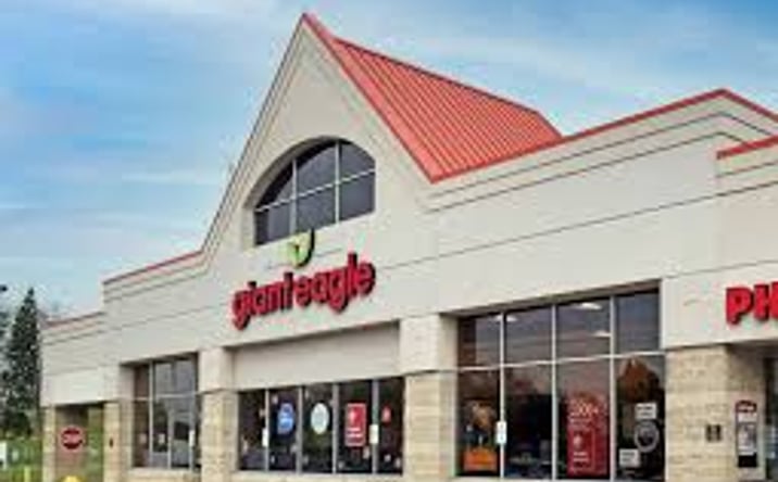 Pictures of Retail property located at 3014 Cromer Ave NW, Canton, OH 44709 for lease - image #1