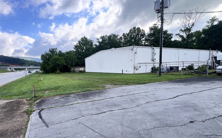 Pictures of Retail, Office, Industrial property located at 7036 TN-153, Chattanooga, TN 37343 for lease - image #1