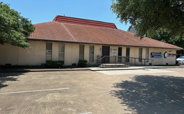 Pictures of Office property located at 5410 Alpha Rd, Dallas, TX 75240 for lease - image #1