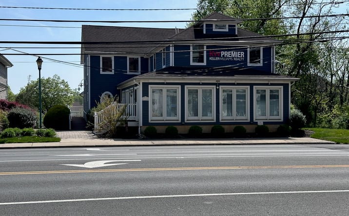Pictures of Retail, Office property located at 2355 NJ-33, Robbinsville Twp, NJ 08691 for lease - image #1