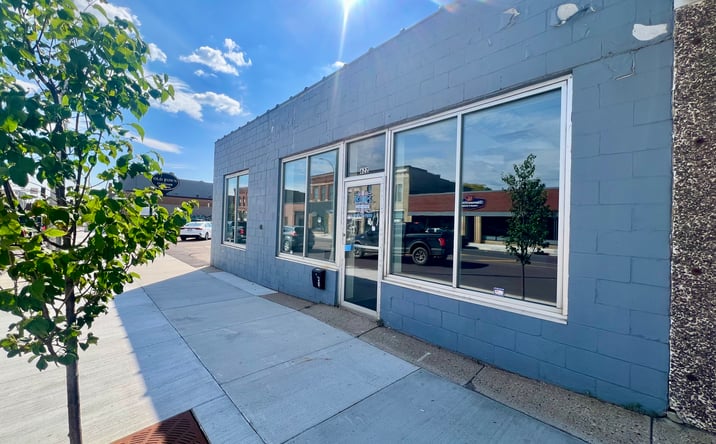 Pictures of Retail property located at 622 N Riverfront Dr, Mankato, MN 56001 for lease - image #1