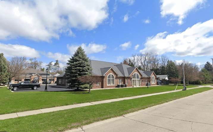 Pictures of Office property located at 44028 Mound Rd, Sterling Heights, MI 48314 for lease - image #1