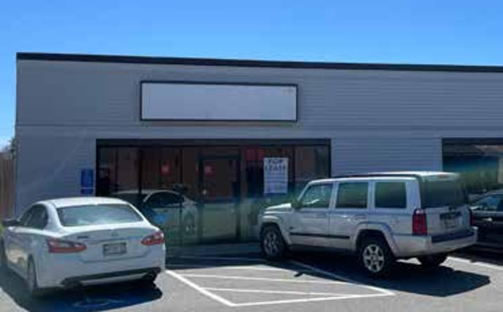 Pictures of Retail property located at 13 Gurnet Rd, Brunswick, ME 04011 for lease - image #1