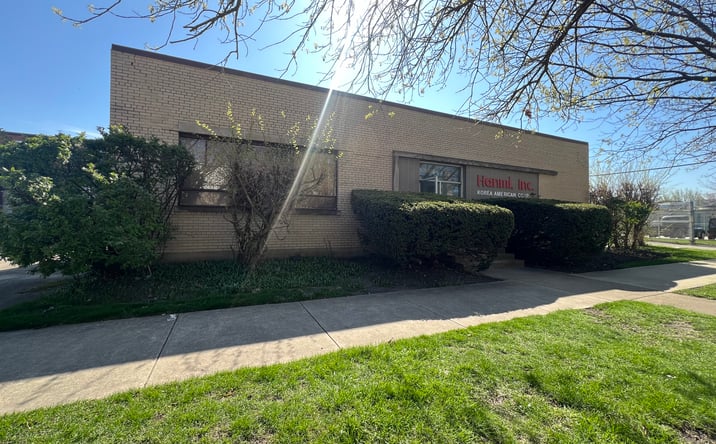 Pictures of Industrial property located at 5447 N Wolcott Ave, Chicago, IL 60640 for lease - image #1
