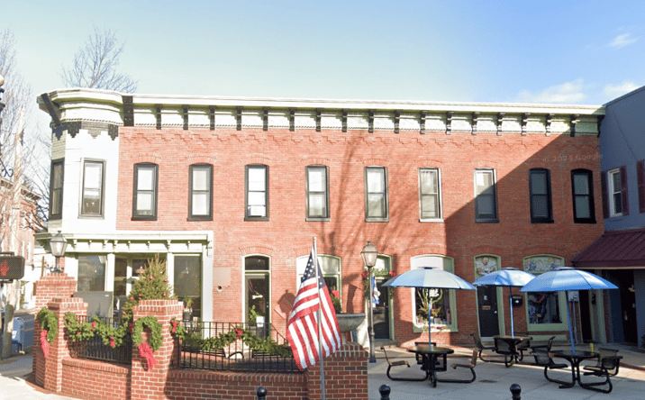 Pictures of Retail, Office, Restaurant property located at 1 S Market St, Elizabethtown, PA 17022 for lease - image #1