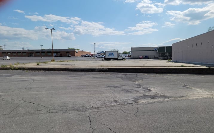 Pictures of Retail, Office, Restaurant property located at Monroe St, Martinsburg, WV 25404 for lease - image #1
