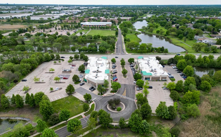 Pictures of Retail property located at 1021 Fountain View Dr, Carol Stream, IL 60188 for lease - image #1