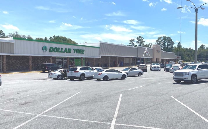 Pictures of Retail property located at 401 North Duval Street, Claxton, GA 30417 for lease - image #1