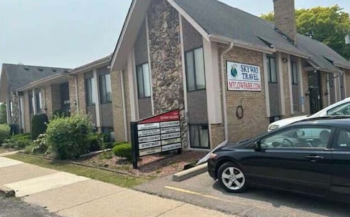 Pictures of Retail, Office property located at 28551 Southfield Rd, Lathrup Village, MI 48076 for lease - image #1