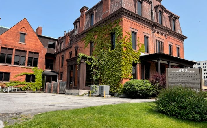 Pictures of Office property located at 556 Franklin St, Buffalo, NY 14202 for lease - image #1
