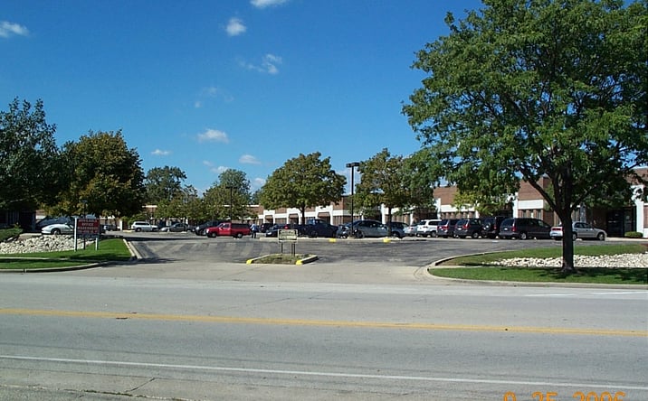 Pictures of Industrial property located at 4300 Regency Dr, Glenview, IL 60025 for lease - image #1