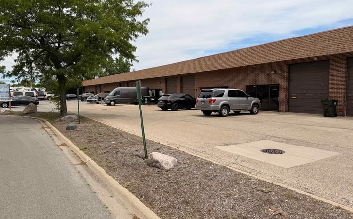 Pictures of Industrial property located at 1965 N Lake Terrace, Glenview, IL 60026 for lease - image #1