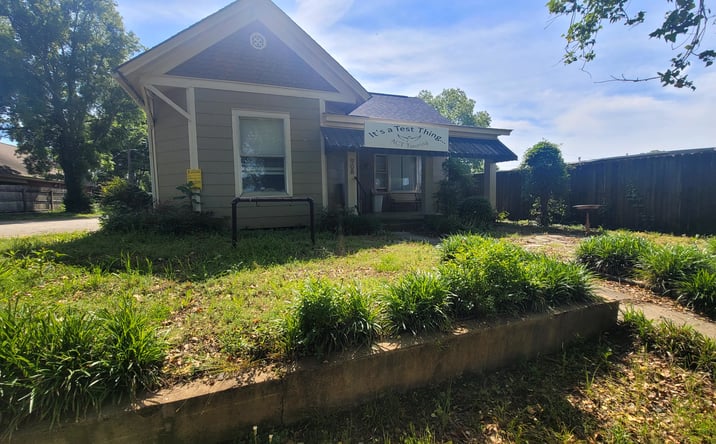 Pictures of Office property located at 908 4th Ave SE, Decatur, AL 35601 for lease - image #1
