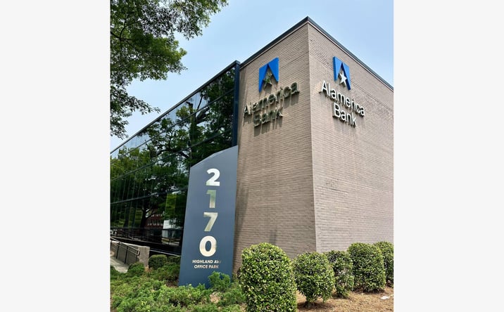 Pictures of Office property located at 2170 Highland Avenue, Birmingham, AL 35205 for lease - image #1