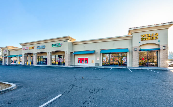 Pictures of Retail, Office, Restaurant property located at 2450 N Brawley Ave, Fresno, CA 93722 for lease - image #1