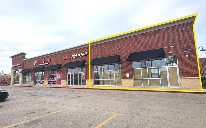 Pictures of Retail, Restaurant property located at 2842 S 17th Ave, Broadview, IL 60155 for lease - image #1