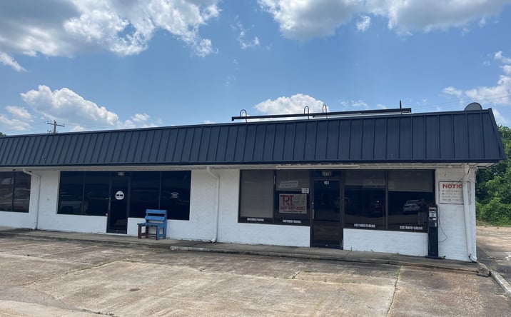 Pictures of Retail, Office property located at 105 Rankin Blvd, Tupelo, MS 38804 for lease - image #1