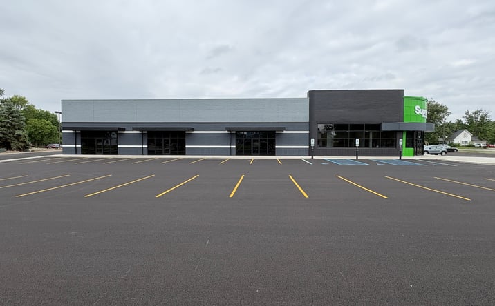 Pictures of Retail, Office, Special Purpose property located at 608 N Clinton St, Defiance, OH 43512 for lease - image #1