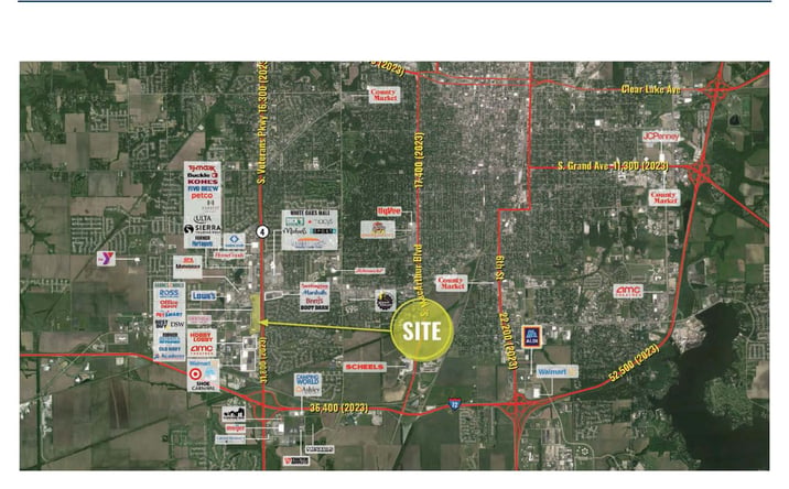 Pictures of Retail property located at 3100 S Veterans Pkwy, Springfield, IL 62704 for lease - image #1