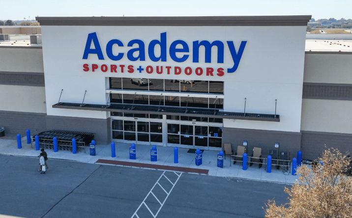 Pictures of Retail property located at 8800-9130 Northwest Skyview Avenue, Kansas City, MO 64154-8500 for lease - image #1