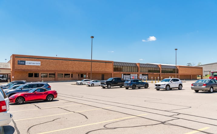 Pictures of Retail property located at 625 W Central Ave, Springboro, OH 45066 for lease - image #1