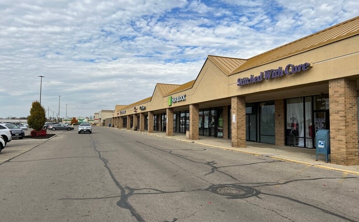 Pictures of Retail property located at 1637 E US Hwy 36, Urbana, OH 43078 for lease - image #1