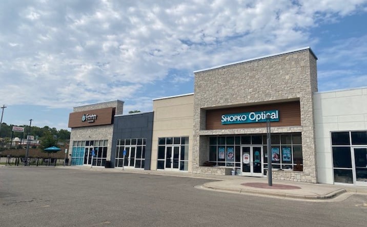 Pictures of Retail, Restaurant property located at 1620 Broadway Ave S, Rochester, MN 55904 for lease - image #1