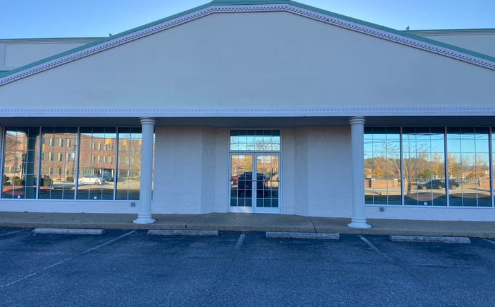 Pictures of Restaurant property located at 1831 Weeksville Rd, Elizabeth City, NC 27909 for lease - image #1