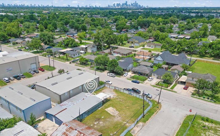Pictures of Industrial property located at 6334 Midvale Ave, Houston, TX 77087 for lease - image #1