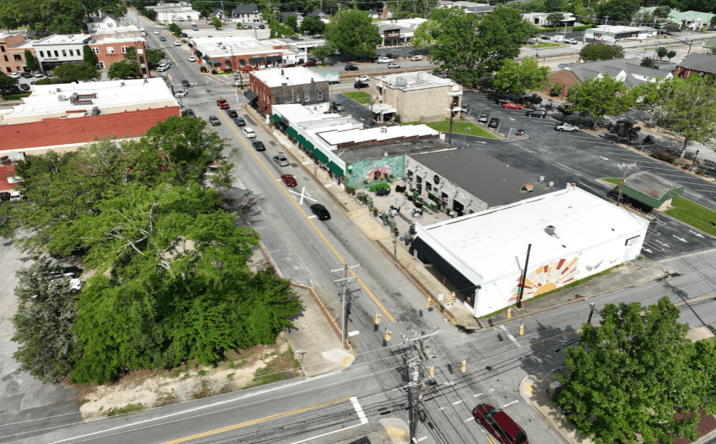 Pictures of Retail property located at 123 E Curtis St, Simpsonville, SC 29681 for lease - image #1