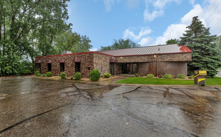Pictures of Office property located at 10 Riverside Avenue South, Sartell, MN 56377 for lease - image #1