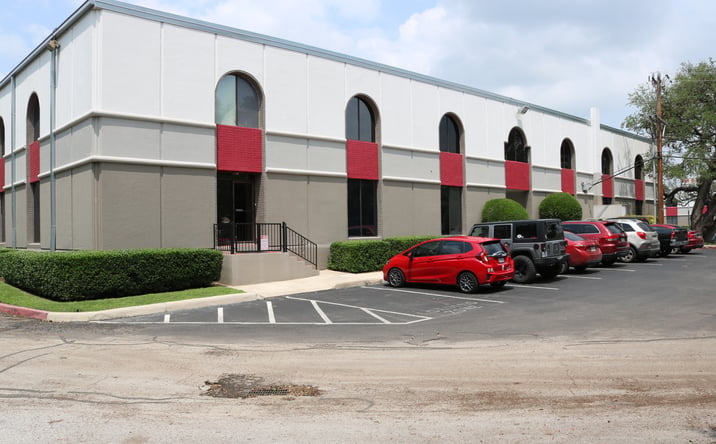 Pictures of Office property located at 1550 NE Interstate 410 Loop, San Antonio, TX 78209 for lease - image #1