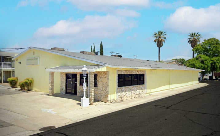 Pictures of Retail, Restaurant property located at 1001 Clark Ave, Yuba City, CA 95991 for lease - image #1