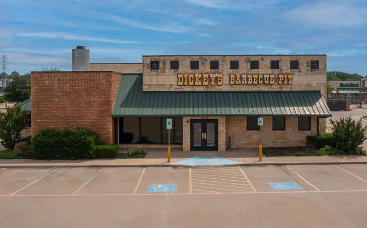 Pictures of Retail, Restaurant property located at 1858 Precinct Line Rd, Hurst, TX 76054 for lease - image #1