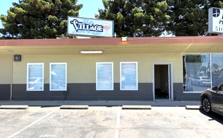 Pictures of Retail property located at 18894 Hesperian Blvd, Hayward, CA 94541 for lease - image #1