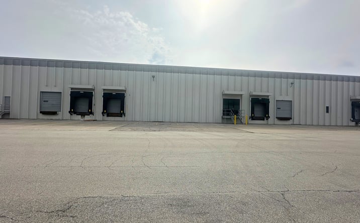 Pictures of Industrial property located at 7715 National Turnpike, Louisville, KY 40214 for lease - image #1