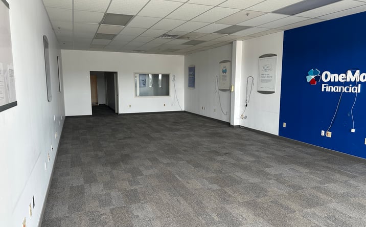 Pictures of Retail property located at 3330 S Crater Rd, Petersburg, VA 23805 for lease - image #1