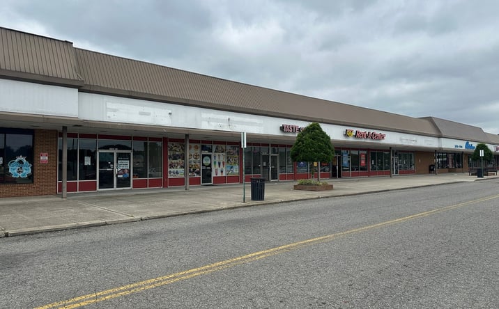 Pictures of Retail property located at 3330 S Crater Rd, Petersburg, VA 23805 for lease - image #1