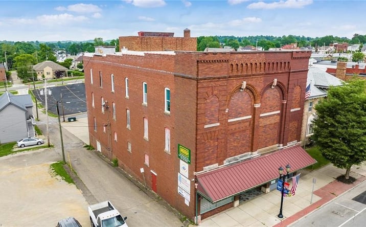 Pictures of Office property located at 927 Wheeling Avenue, Cambridge, OH 43725 for lease - image #1