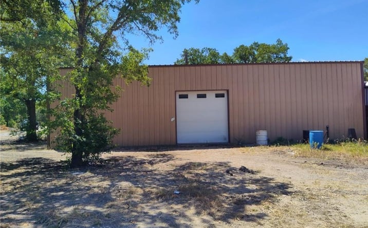 Pictures of Retail property located at 19219 Hogeye Rd, Manor, TX 78653 for lease - image #1