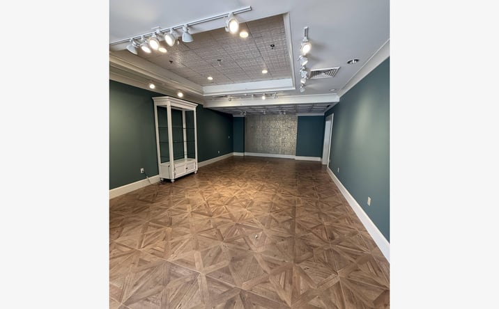 Pictures of Retail property located at 71 Lighthouse Rd, Hilton Head Island, SC 29928 for lease - image #1