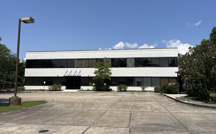 Pictures of Office property located at 804 Heavens Dr, Mandeville, LA 70471 for lease - image #1