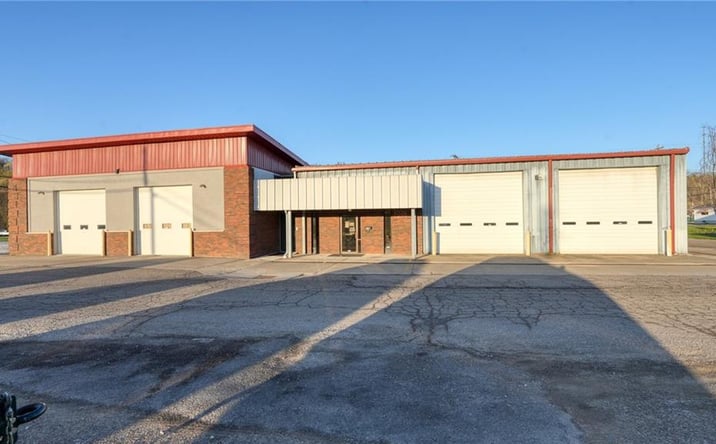 Pictures of Retail, Industrial property located at 1340 Oxford Avenue #C, Cambridge, OH 43725 for lease - image #1