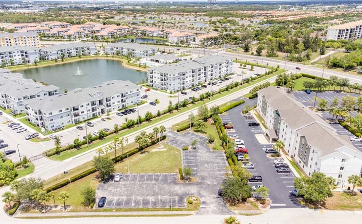 Pictures of Retail property located at 4393 Colonial Blvd, Fort Myers, FL 33966 for lease - image #1